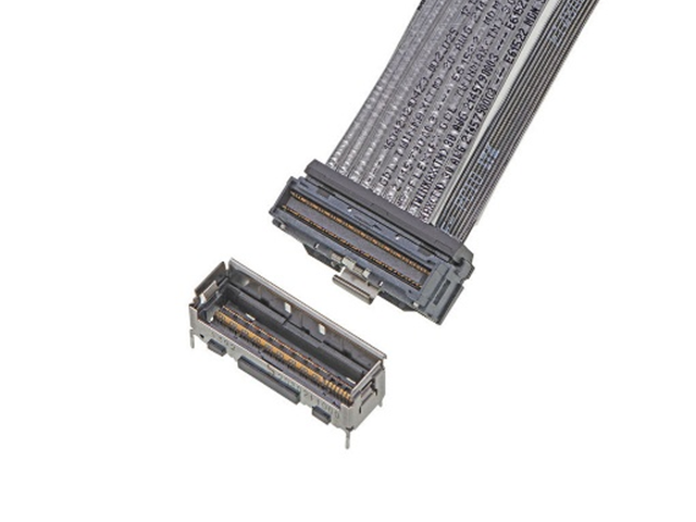 NearStack PCIeコネクター